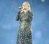 lorsqu’on lui demande quelle star NRJ elle aimerait voir chanter le jour J, elle répond du tac au tac Justin Bieber. “Parce que je ne peux pas me marier avec donc bon”.

La chanteuse Louane représentante de la France au concours de l'Eurovision devant les 80 000 spectateurs le 15 mars 2025. © Cyril Moreau/Bestimage