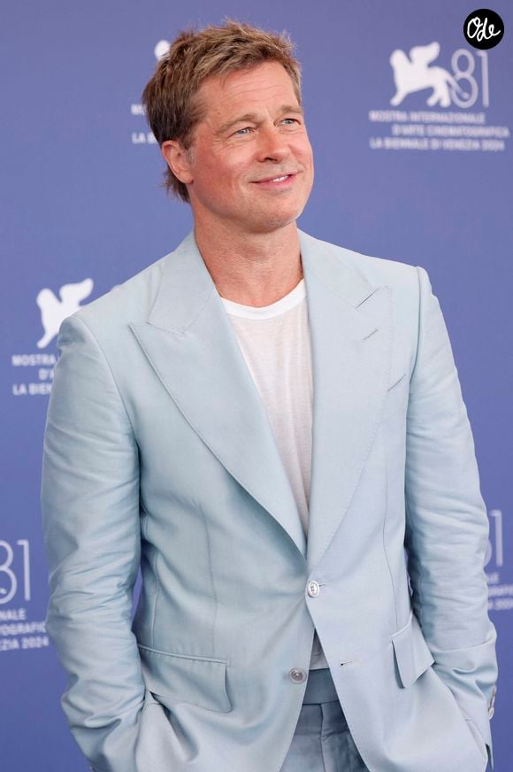 Durant cette même interview, Brad Pitt a révélé qu'il consommait à nouveau de l'alcool après être resté sobre durant 7 ans

Brad Pitt - Photocall du film "Wolfs" lors du 81ème festival international du film de Venise, la Mostrale 1er septembre 2024.
Crédit : Action Press / Bestimage