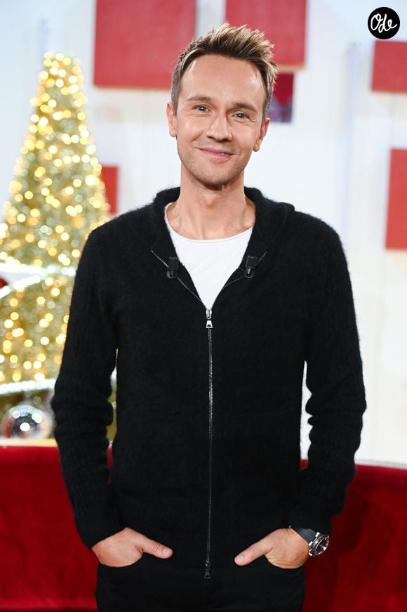 Exclusif - Cyril Féraud - Enregistrement de l'émission "Vivement dimanche" au studio Rive Gauche, presentée par M. Drucker le 19 novembre 2025, avec une diffusion sur France 3 le 28/12/2025. © Guillaume Gaffiot / Bestimage