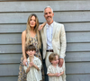 Depuis, son compagnon la voit autrement
Claire de "Koh-Lanta" avec son mari et ses enfants - Instagram, 30 avril 2025