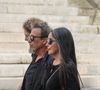 À savoir Florent Pagny et sa femme Azucena.

Florent Pagny et sa femme Azucena Caamaño - Arrivées aux obsèques de Thierry Ardisson en l’église Saint-Roch de Paris, France, le 17 juillet 2025. © Clovis-Jacovides/Bestimage