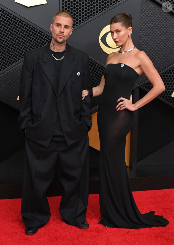 De nombreuses personnalités n’hésitent pas à offrir des shows confidentiels aux quatre coins du monde, à l’image de Justin Bieber 

Justin Bieber et Hailey Bieber au photocall de la 68ème cérémonie des Grammy Awards à la Crypto Arena de Los Angeles, Californie, Etats-Unis, le 1er février 2026. © David Fisher/Shutterstock/Bestimage