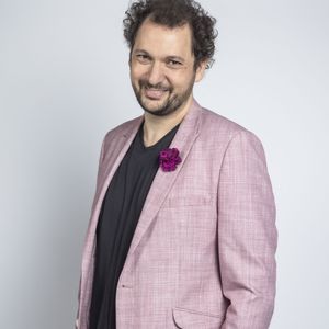 Exclusif - Eric Antoine - Backstage - Enregistrement de l'émission "La Chanson secrète" à Paris. © Cyril Moreau / Bestimage