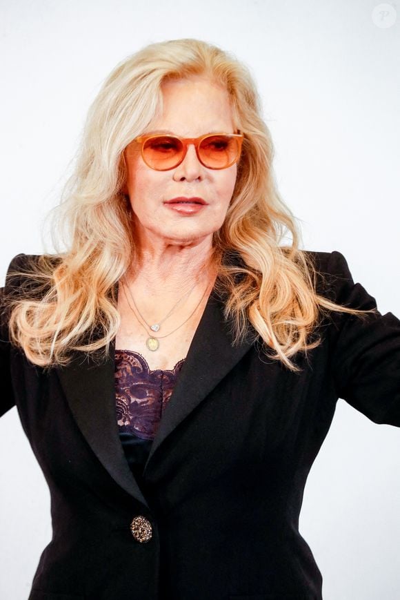 Sylvie Vartan au défilé Stéphane Rolland à la Salle Pleyel, "Collection Haute Couture Printemps/Eté 2025" lors de la Fashion Week de Paris (PFW), le 28 janvier 2025. © Christophe Clovis / Bestimage