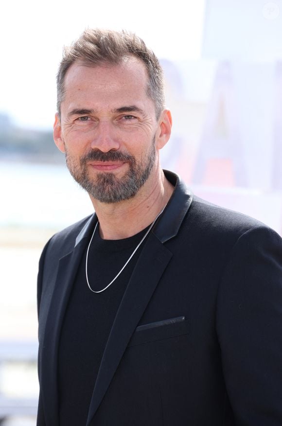 Franck Monsigny - Photocall de "Demain nous appartient" lors du 7ème festival international Canneséries à Cannes, le 6 avril 2024.
© Denis Guignebourg / Bestimage