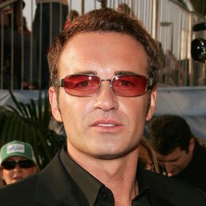 L'acteur Julian McMahon lors d'une avant-première. Photo par Backgrid USA / Bestimage