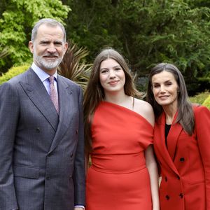 Le roi Felipe VI et la reine Letizia d'Espagne accompagnent l'infante Sofia lors de sa remise de diplômes à l'UWC Atlantic College le 24 mai 2025

Casa SM El Rey/Agence-Bestimage