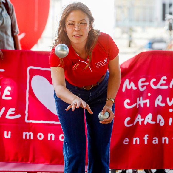 Exclusif -   Dounia Coesens - Pétanque du coeur dans le cadre le la 20ème édition de "l'étape du coeur" de l'association "Mécénat Chirurgie Cardiaque" (MCC) lors du tour de France 2023 au Fan Club de Bordeaux, France, le 06 juillet 2023. © Christophe Clovis / Bestimage