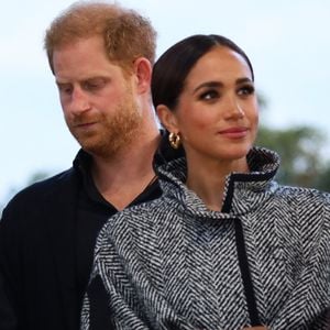 Meghan Markle et le prince Harry ont été attaqués
Le prince Harry, duc de Sussex et Meghan Markle, duchesse de Sussex, remettent un prix honorifique à Kevin Costner lors de son gala de charité One805 Live, organisé sur son terrain de polo à Summerland près de Santa Barbara.