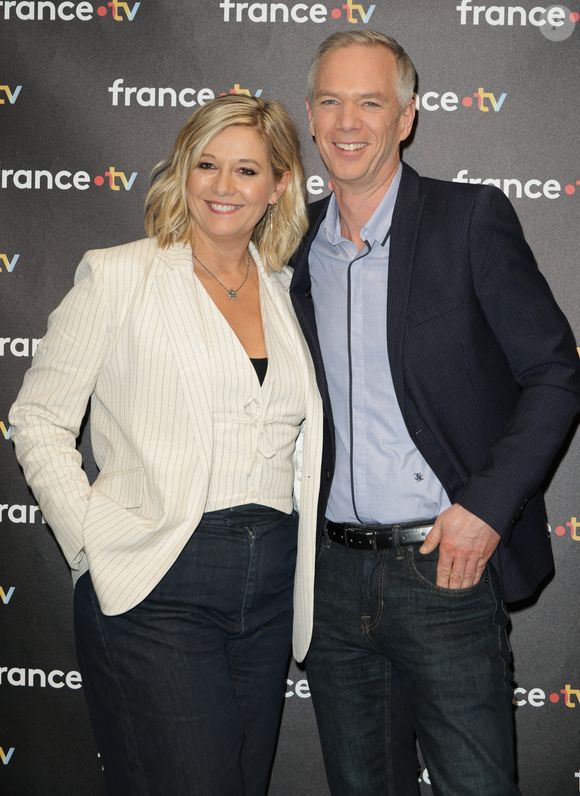 Flavie Flament, Julien Arnaud - Photocall à l'occasion des 40 ans de l'émission "Télématin" au siège de France Télévisions à Paris le 6 février 2025. Rendez-vous quotidien de partage, de proximité, d'information et de convivialité, Télématin accompagne les Français chaque matin depuis 40 ans. En rassemblant toutes les générations autour de cette matinale, l'émission a su rester un pilier de la télévision française. © Coadic Guirec/Bestimage