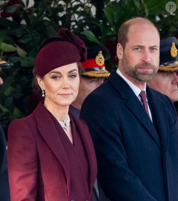 Le prince William, prince de Galles, et Catherine (Kate) Middleton, princesse de Galles lors de la cérémonie de bienvenue pour la visite d'État de l'émir du Qatar Tamim ben Hamad Al-Thani à Londres, Royaume Uni, le 3 décembre 2024. © GoffPhotos/Bestimage