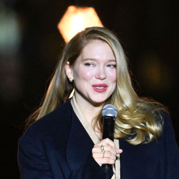 Quatre actionnaires minoritaires du groupe de production ciné ont obtenu un retrait de la bourse de l'entreprise.

Léa Seydoux lors du lancement des illuminations de Noël sur les Champs Elyées à Paris le 16 novembre 2025.

© Lionel Urman / PsnewZ / Bestimage