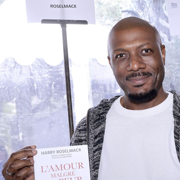 Pour lui, le sport s’inscrit dans une démarche plus large de discipline, d’épanouissement et d’amour de soi.

Harry Roselmack lors de la 3ème édition du salon du livre à Saint-Germain-des-Prés "Des pages avant la plage" à Paris le 6 juin 2026.

© Cédric Perrin / Bestimage