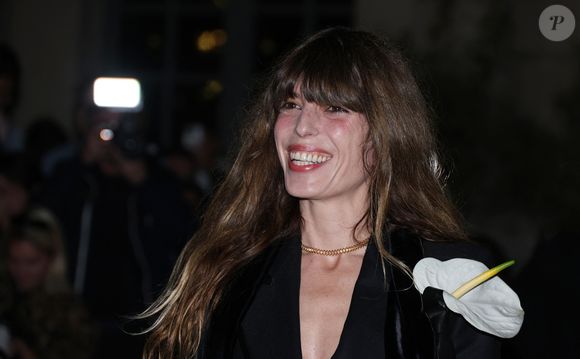 Lou Doillon au défilé Tom Ford "Collection Prêt-à-Porter Automne/Hiver 2025-2026" lors de la Fashion Week de Paris (PFW), le 5 mars 2025. © Denis Guignebourg / Bestimage