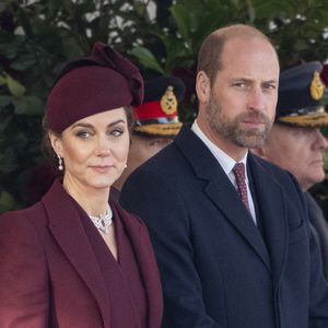 On est loin du prince charmant

Le prince William, prince de Galles, et Catherine (Kate) Middleton, princesse de Galles, - Cérémonie d'accueil pour la visite d'État de l'émir du Qatar à Londres, le 3 décembre 2024. 

©GOFF INF / BESTIMAGE