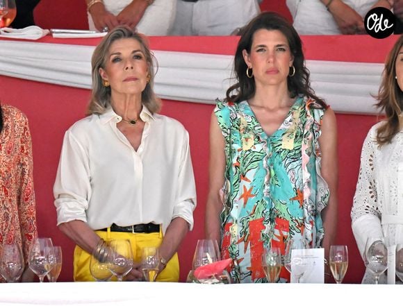 La princesse Caroline de Hanovre et sa fille Charlotte Casirgahi ont a assité à la Monaco Longines Pro Am Cup au profit de l' AMADE à Monaco, le 3 juillet 2024. Elles ont remis les prix en compagnie de Diane Fissore, la présidente du Jumping International de Monaco et de la Fédération équestre de Monaco. © Bruno Bebert/Bestimage