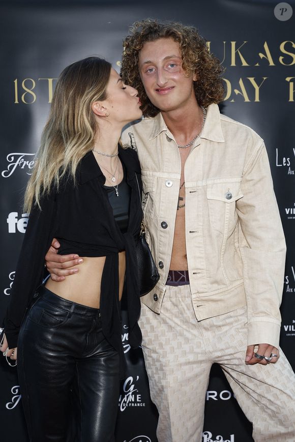 Exclusif - Joalukas Noah avec Sasha Nikolic (fille deFilip Nikolic) lors de la soirée d'anniversaire de Joalukas Noah, fils de Yannick Noah et Isabelle Camus, pour ses 18 ans à Paris le 10 juin 2022.

© Cyril Moreau / Bestimage