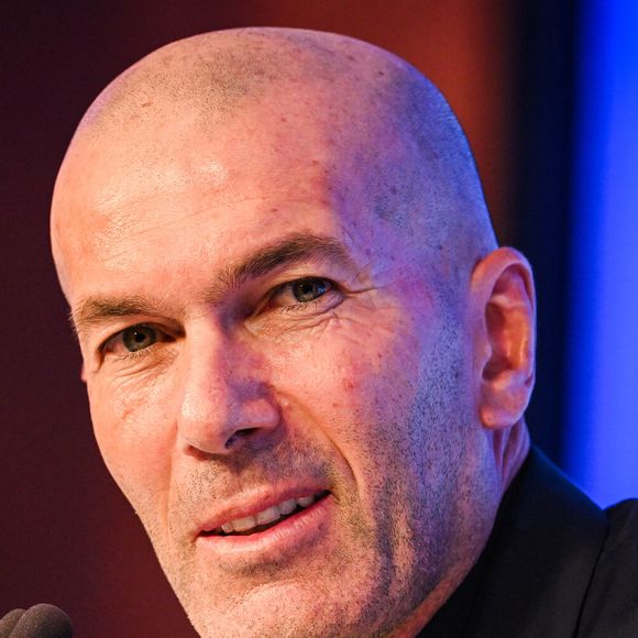 Zinédine Zidane lors de la conférence de presse annonçant la liste des joueurs sélectionnés, au siège de la Fédération française de football, le 18 septembre 2026 à Paris.
 (Credit Image: © Matthieu Mirville/ZUMA Press Wire / Bestimage)