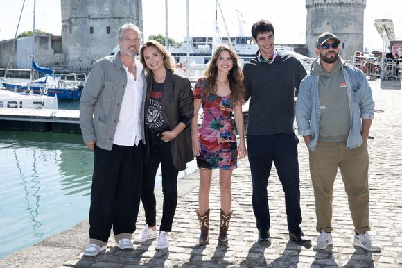 Fabrice Deville, Melanie Maudran, Lila Guiraud, Sylvain Boccara et Moise Santamaria assistent au photocall Un Si Grand Soleil lors du 26ème Festival de la Fiction de La Rochelle, le 15 septembre 2024 à La Rochelle, France. Photo by David NIVIERE/ABACAPRESS.COM