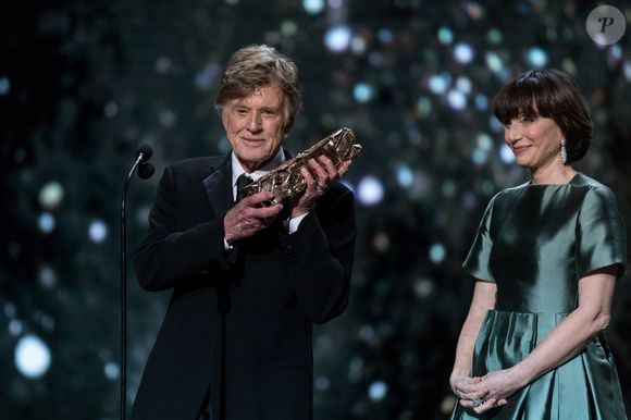 Robert Redford reçoit un Cesar d'honneur à la 44ème cérémonie des Cesars à la salle Pleyel, à Paris, le 22 février 2019.

© Borde / Jacovides / Bestimage