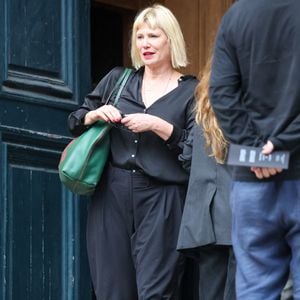 Maïtena Biraben - Sorties des obsèques de Thierry Ardisson en l'église Saint-Roch de Paris, France, le 17 juillet 2025. © Clovis-Jacovides/Bestimage