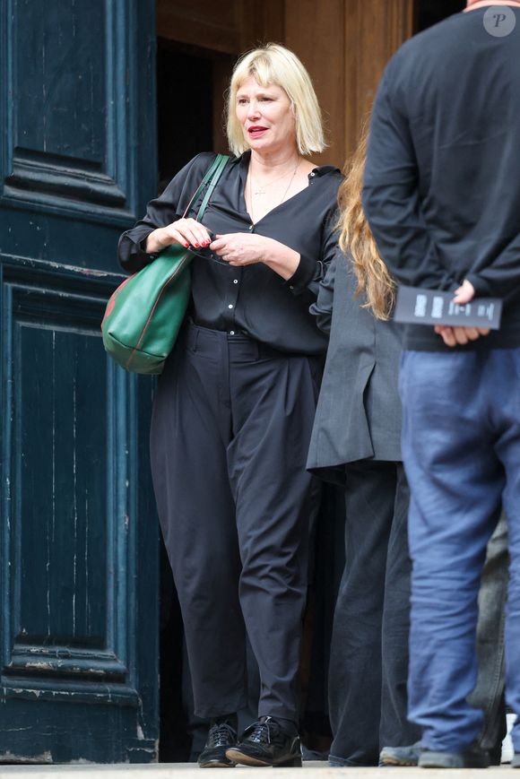 Maïtena Biraben - Sorties des obsèques de Thierry Ardisson en l'église Saint-Roch de Paris, France, le 17 juillet 2025. © Clovis-Jacovides/Bestimage