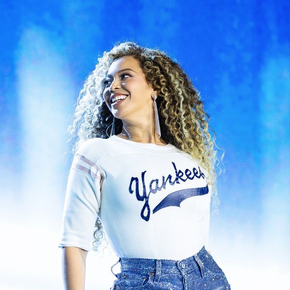 Toutefois, si sa plastique parfaite force l'admiration, son galbe légendaire est le fruit d'une discipline bien rodée.

Exclusif - Beyoncé rejoint Jay-Z sur scène au Yankee Stadium, le 12 juillet 2026.

© Bestimage