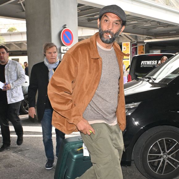Ramzy Bedia arrive à l'aéroport de Nice après le 76e Festival de Cannes à Nice, France, le 17 mai 2023. Photo by Julien Reynaud/APS-Medias/ABACAPRESS.COM