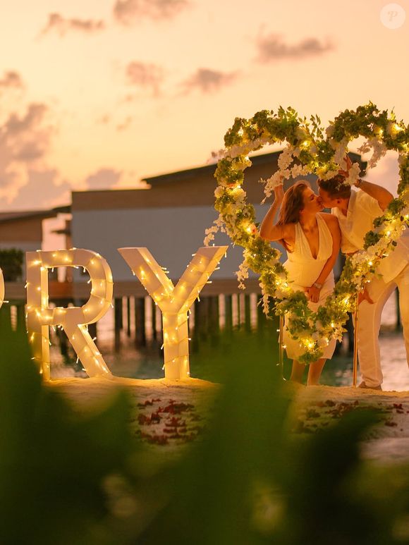 David Schumacher a annoncé ses fiançailles avec sa copine de longue date, Vivien Keszthelyi, pilote également.
