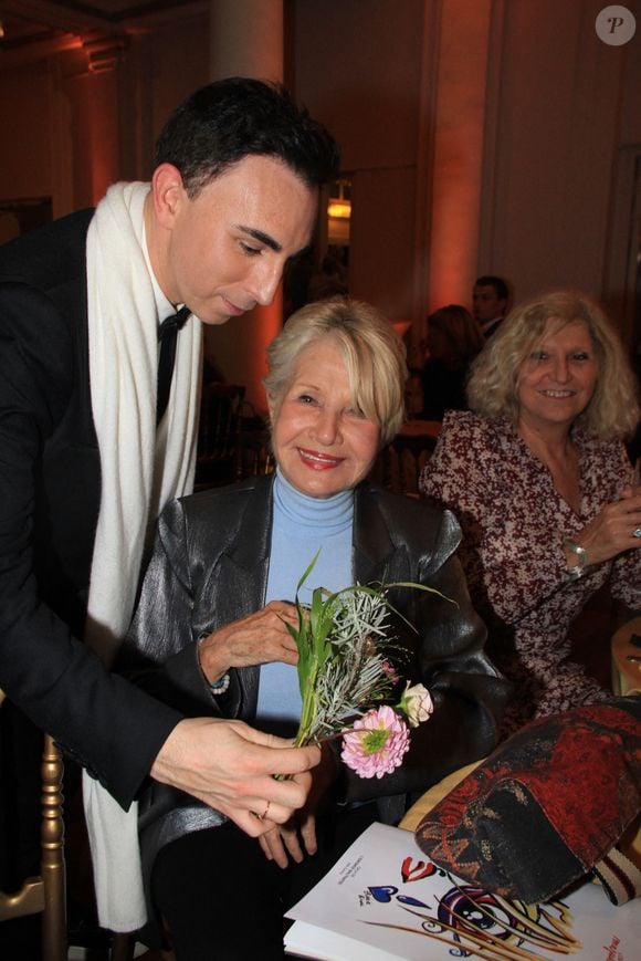 Jordan de Luxe et Danièle Gilbert lors de la soirée de gala "Enfance Majuscule" au profit de l'enfance maltraitée à la Salle Gaveau à Paris le 7 octobre 2024.
Enfance Majuscule milite activement pour une libération de la parole des victimes, et pour une réelle prise en compte par les pouvoirs publics des violences et des maltraitances quotidiennes subies par les enfants.

© Philippe Baldini / Bestimage