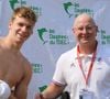 Léon Marchand changé par la starification et l’argent ?
Léon Marchand et son entraîneur Bob Bowman lors des championnats de France Élites en grand bassin de natation à Rennes, France. © Mickael Chavet/Zuma Press/Bestimage