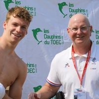 “La natation lui permet de gagner beaucoup d'argent” : Léon Marchand changé par le succès ? Son entraîneur lâche ses vérités