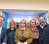 Mais la comédienne de 46 ans vient également de concrétiser un projet bien éloigné des plateaux de tournage.

Milan Mauger, Léa Fazer, Fanny Cottençon, Charlie Bruneau (Les aventurières), Florent Meyer - Première édition du festival "Lumières des Alpilles, festival du patrimoine télévisuel" à Fontvieille le 9 octobre 2025. © Franz Chavaroche / Bestimage