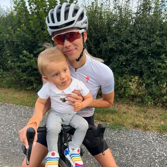 Marion Rousse et Julian Alaphilippe vivent en Andorre avec leur fils, Nino. Photo Instagram.