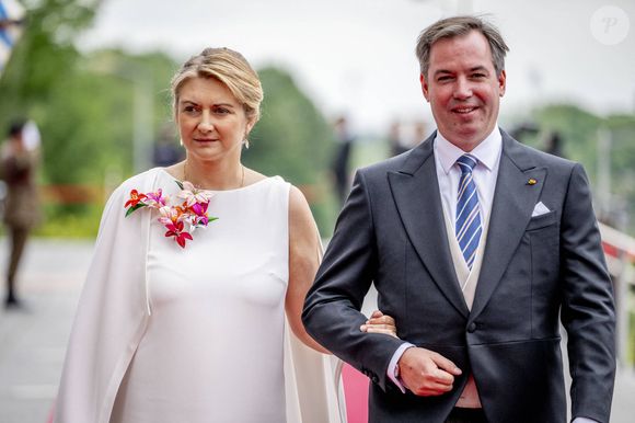 La comtesse Stéphanie de Lannoy, future grande-duchesse de Luxembourg, et le prince Guillaume, futur grand-duc de Luxembourg, lors d'une cérémonie à la Philharmonie de Luxembourg, dans le cadre des célébrations du jour de la Fête nationale et du 25e anniversaire du règne du grand-duc Henri. Luxembourg. Photo : Dana Press / Bestimage