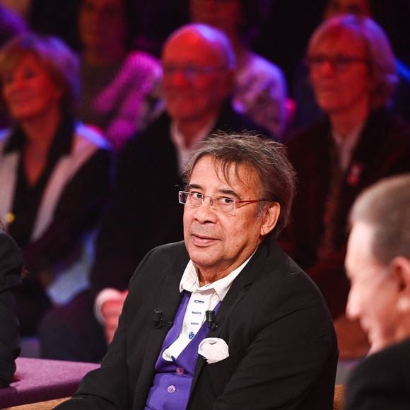 Exclusif - Laurent Voulzy et Jade Leboeuf lors de l'enregistrement de l'émission "Famille je vous aime" présentée par M.Drucker et qui sera diffusée le 29 décembre sur France 3, au studio Rive gauche, à Paris, France, le 2 décembre 2025. © Gaffiot-Perusseau/Bestimage