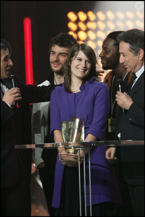 Camille lors des 21e Victoires de la Musique

©JEAN LOUIS MACAULT / BESTIMAGE