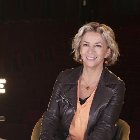 Exclusif - Corinne Touzet lors du tournage de "Sur Scène Avec" à Paris le 7 novembre 2024. © Jack Tribeca / Bestimage