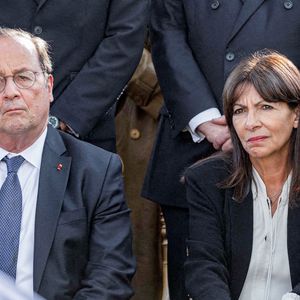 François Hollande, Anne Hidalgo, Richard Ferrand - Obsèques du journaliste Jean-Pierre Elkabbach au cimetière du Montparnasse dans le 14ème arrondissement de Paris, France, le 6 octobre 2023. © Pierre Perusseau/Bestimage