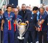 Nasser AL-KHELAIFI Président du Paris Saint-Germain et MARQUINHOS du Paris Saint-Germain , Luis ENRIQUE Entraîneur du Paris Saint-Germain , Luis Campos lors des célébrations du Paris Saint-Germain au Palais de l'Elysee le 1er juin 2025 à Paris, France. (Photo by Loic Baratoux/Icon Sport/ABACAPRESS.COM)