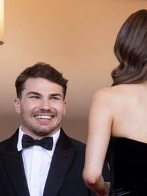 Pour Iris Mittenaere, Antoine Dupont a placé la barre très haut : des détails luxueux et un accessoire rarissime !