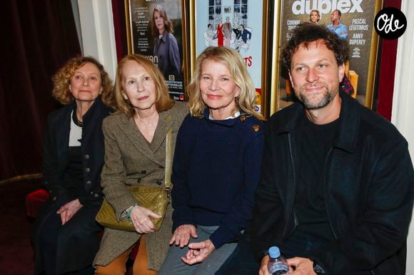 Nathalie Baye, Nicole Garcia et son fils Pierre Rochefort-  - Générale de la pièce "Royan, la professeur de Français" au théâtre de Paris le 17 avril 2024. © Borde / Rindoff / Bestimage