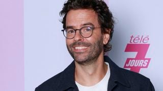 "Le moment que je redoute le plus" : Thomas Isle dit au revoir aux auditeurs d’Europe 1, soutenu par Cyril Féraud et Pascal Obispo
