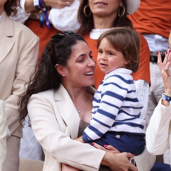 Xisca Perello et Rafael Junior - Hommage à Rafael Nadal lors des internationaux de France de tennis à Roland Garros le 25 mai 2025.

© Dominique Jacovides / Cyril Moreau / Bestimage