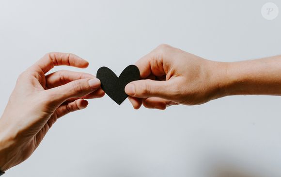 Les petits gestes du quotidien en disent souvent plus que les grands discours.

Photo prise par Kelly Sikkema / Unsplash