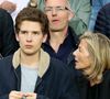 En interview avec Gala, la journaliste parle de son fils, qui souhaite rester dans l’anonymat

Exclusif - Claire Chazal avec son fils François Poivre d'Arvor et un ami assistent au quart finale de la Ligue des Champions de football au Parc des Princes entre le PSG et le FC Barcelone à Paris le 15 avril 2015.