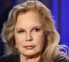 La peine est toujours fortement présente pour Sylvie Vartan.

Exclusif - Sylvie Vartan est l'invitée de l'émission Domenica In à Milan. © SGP / BESTIMAGE