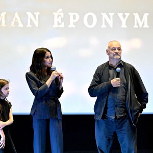 Valérie Perrin, Elodie Batard Gaultier, Leïla Bekhti, Jean-Pierre Jeunet ont présenté le film "Changer l'eau des fleurs" avec Nathalie Levy, la maîtresse de cérémonie, durant la soirée d'ouverture de la 8ème édition du Festival Ciné Roman au Cinéma Pathé Gare du Sud à Nice, le 28 septembre 2026. © Bruno Bebert - Dominique Jacovides / Bestimage