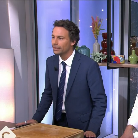 Bertrand Chameroy de retour dans "C à Vous", capture France 5