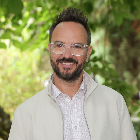 Une information démentie par le principal intéressé sur Instagram le lundi 24 août 2026

Jarry - Photocall du film "Jour J" lors de la 18ème édition du Festival du Film Francophone de Angoulême (FFA) le 28 août 2025.
© Coadic Guirec / Bestimage